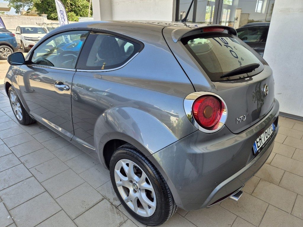 ALFA ROMEO MiTo 1.6 JTDm-2 S&S Distinctive - 4