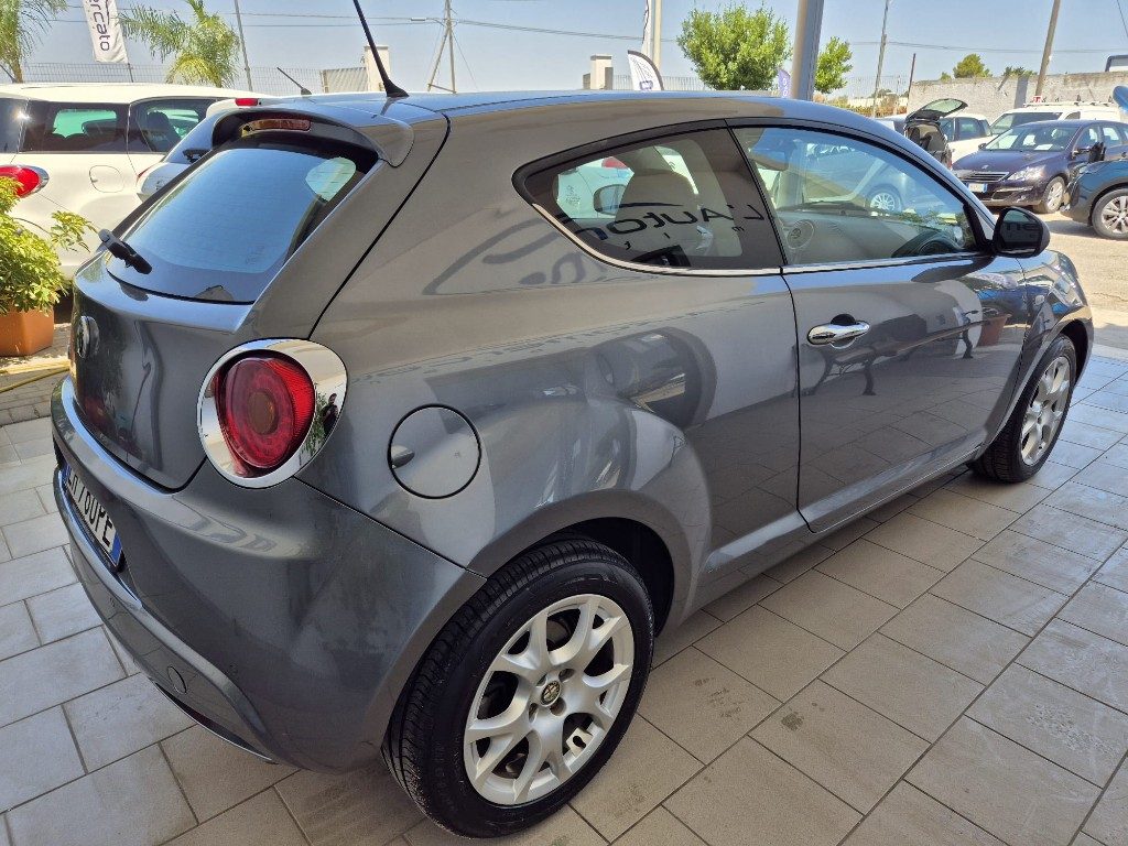 ALFA ROMEO MiTo 1.6 JTDm-2 S&S Distinctive - 5