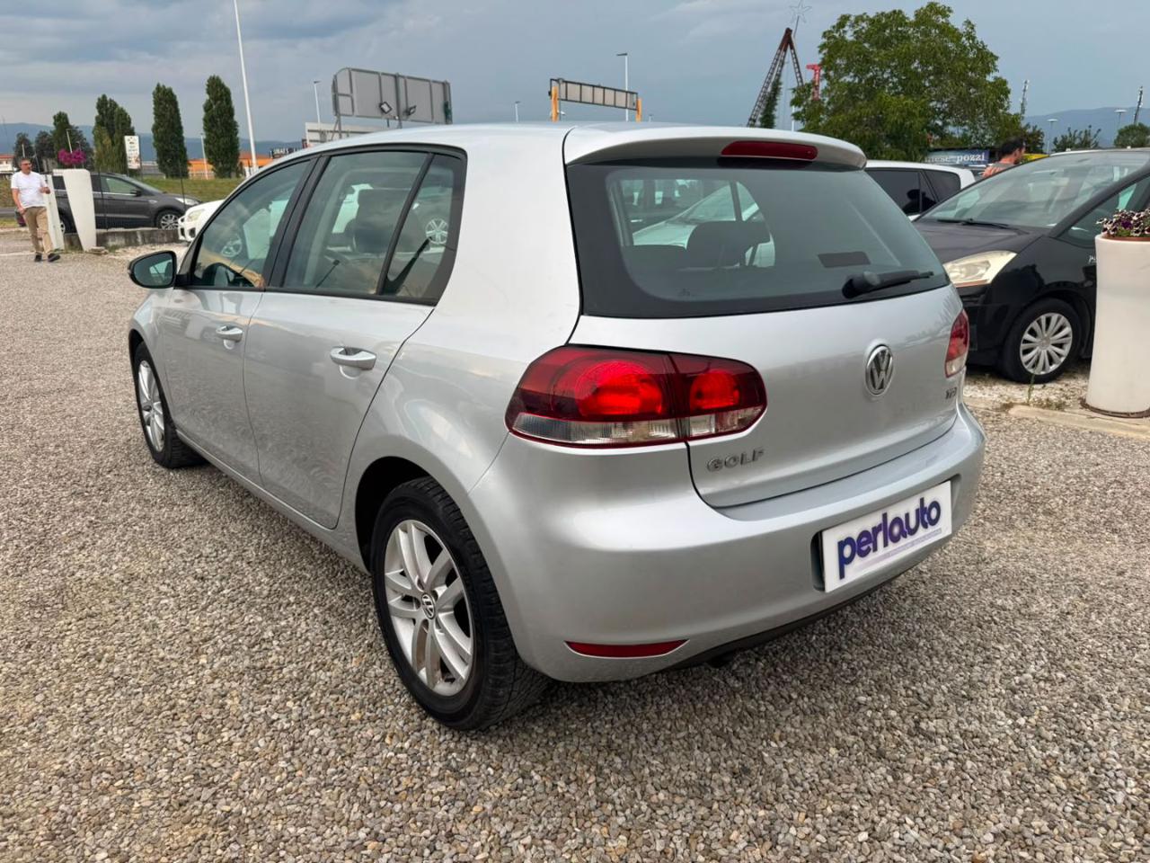 VOLKSWAGEN Golf 1.6 TDI DPF 5p. Highline - 6