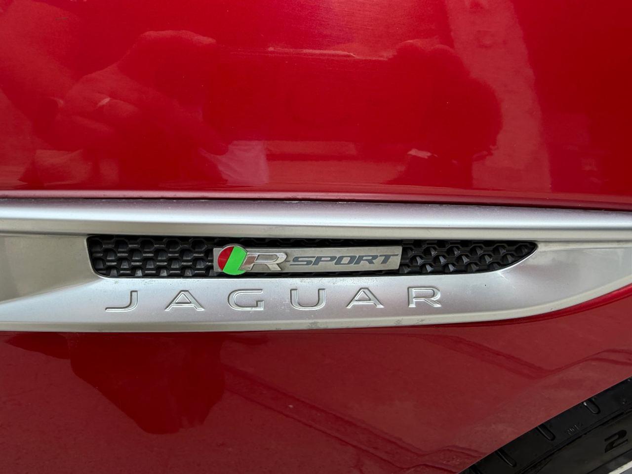 JAGUAR XE 2.0 D Turbo 180CV aut. R-Sport - 20