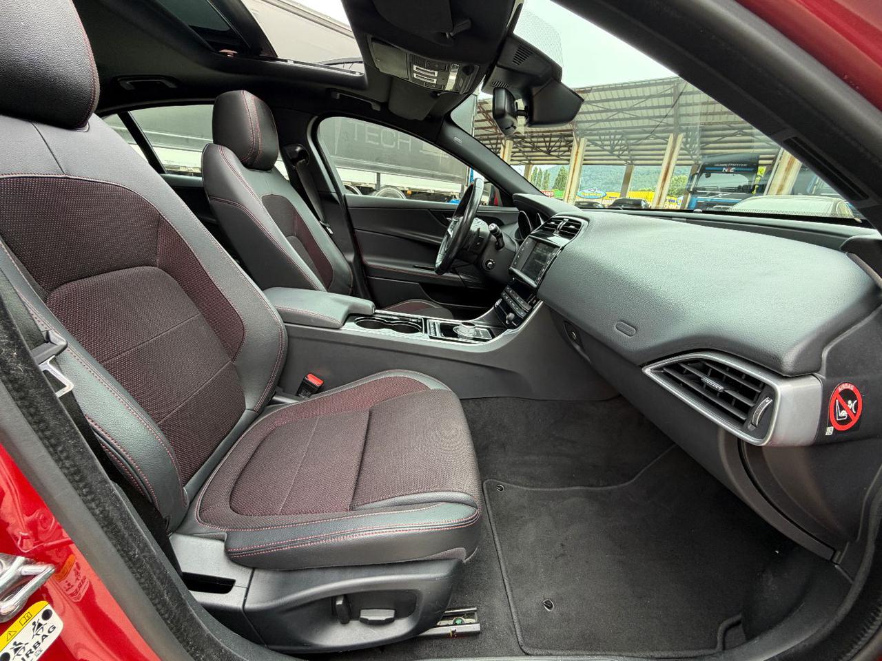 JAGUAR XE 2.0 D Turbo 180CV aut. R-Sport - 18