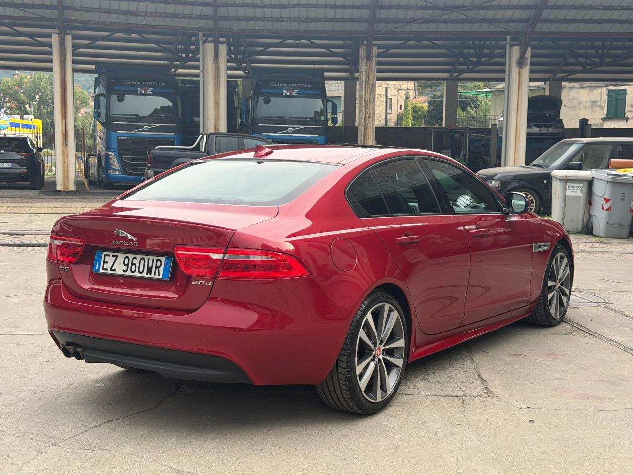 JAGUAR XE 2.0 D Turbo 180CV aut. R-Sport - 6