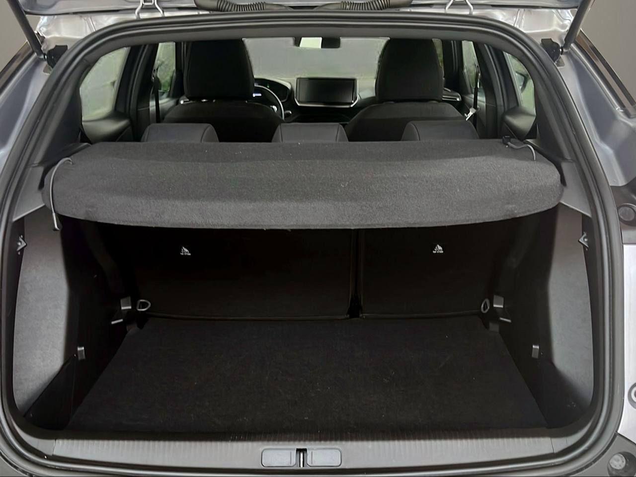 PEUGEOT 2008 Hybrid 145 e-DCS6 Style - 7