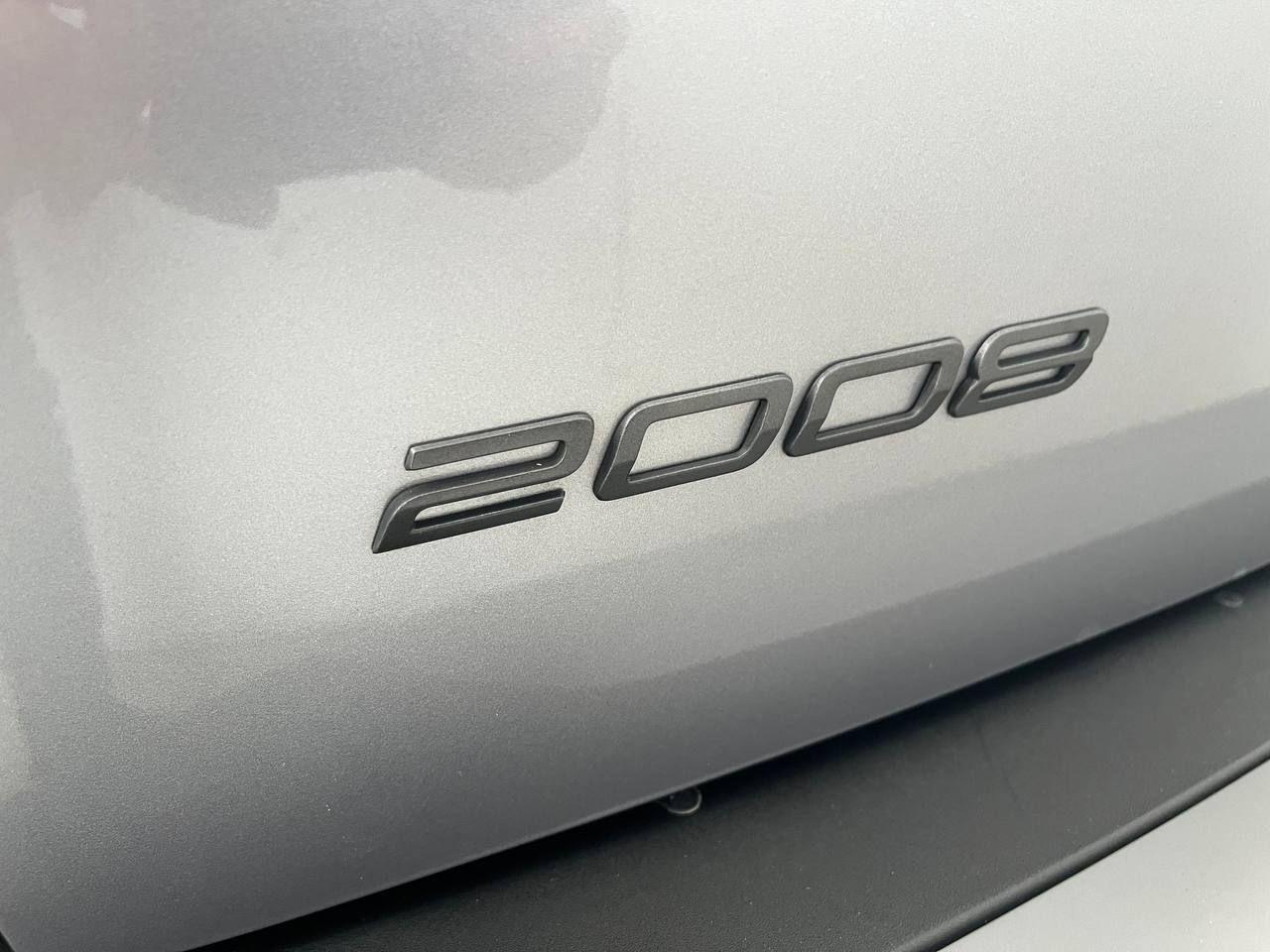 PEUGEOT 2008 Hybrid 145 e-DCS6 Style - 34