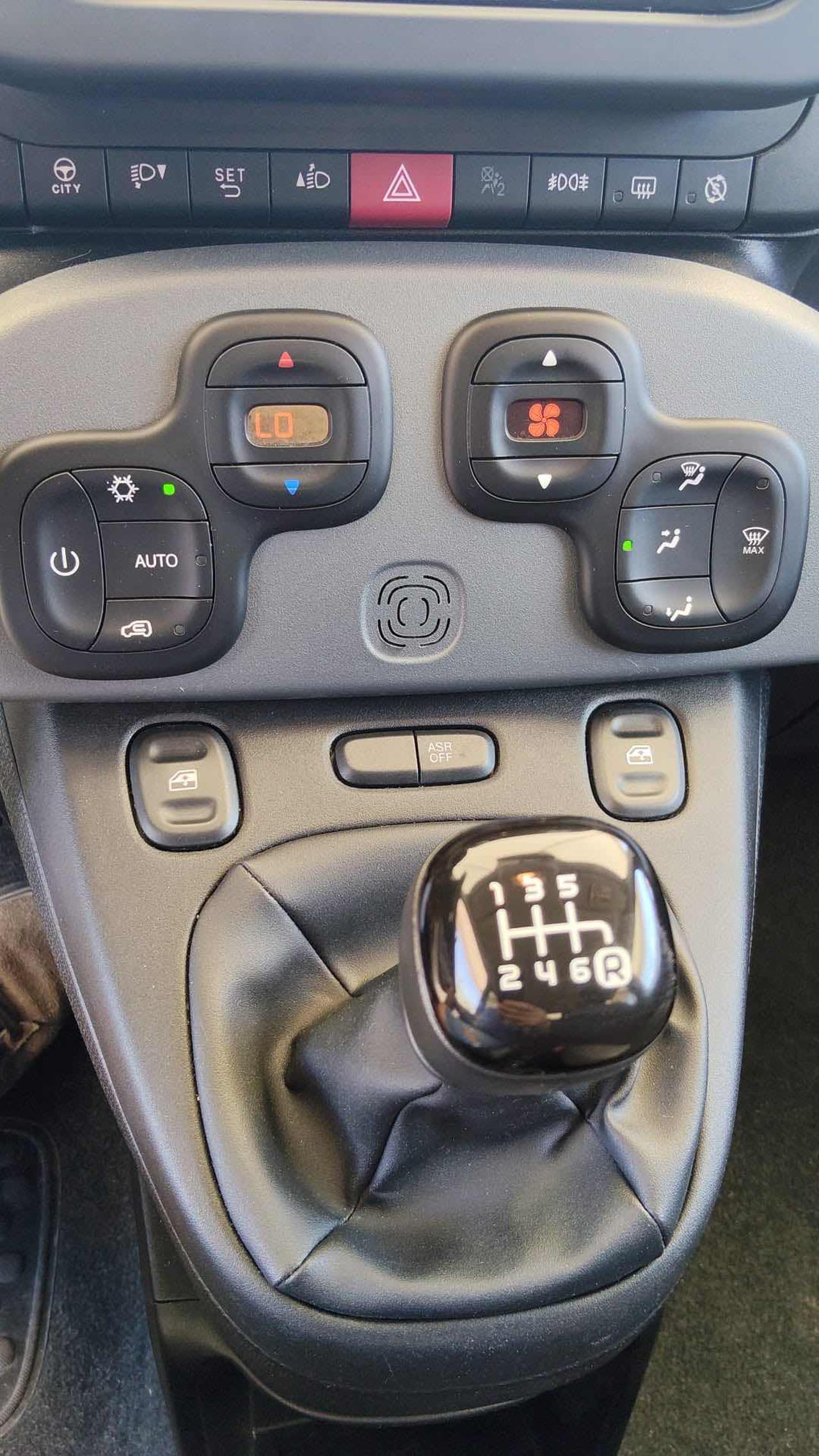 FIAT Panda 1.0 FireFly S&S Hybrid City Life Full Opt - 8