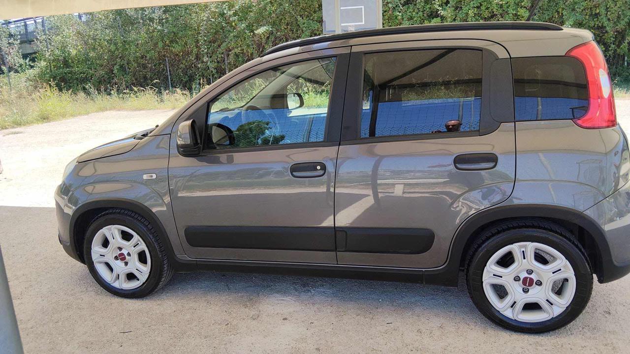 FIAT Panda 1.0 FireFly S&S Hybrid City Life FULL OPT - 12