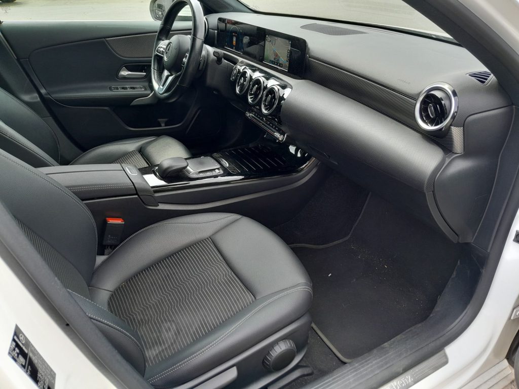 MERCEDES-BENZ CLA sse A A 180 d Automatic - 10