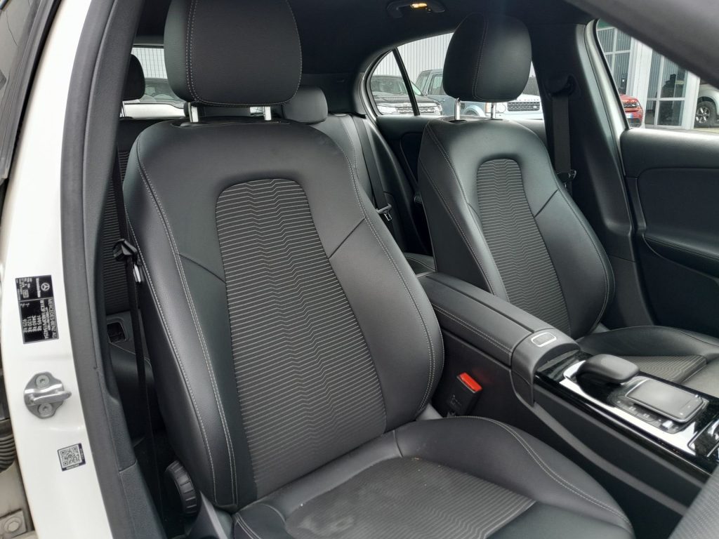 MERCEDES-BENZ CLA sse A A 180 d Automatic - 18