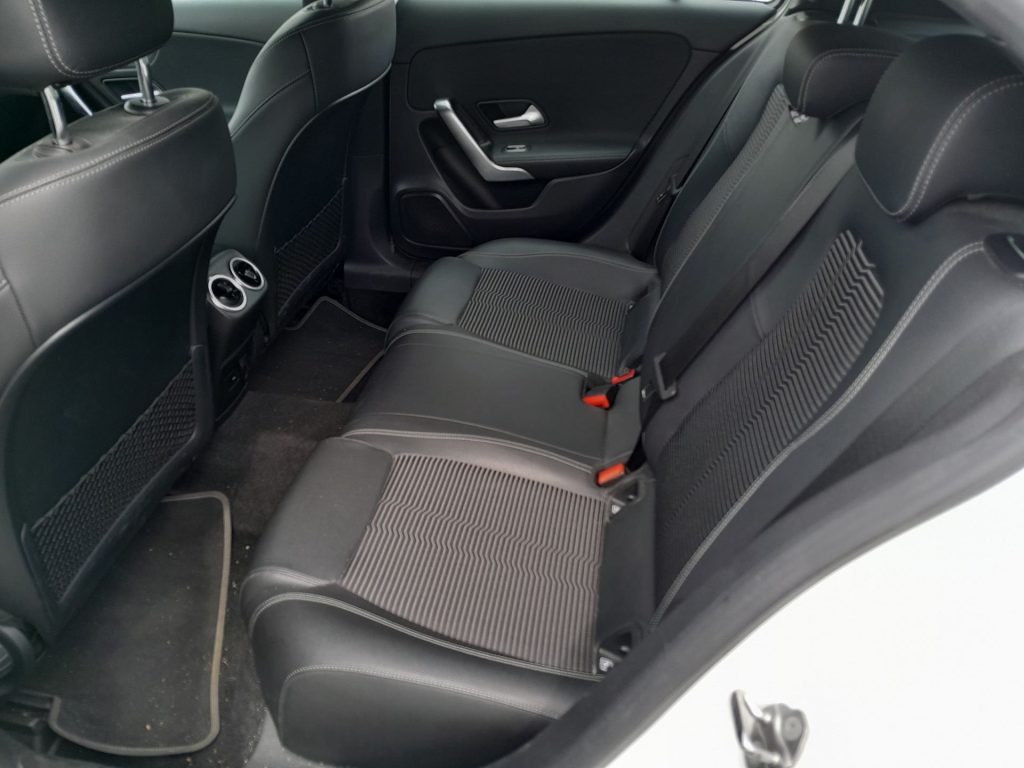 MERCEDES-BENZ CLA sse A A 180 d Automatic - 19
