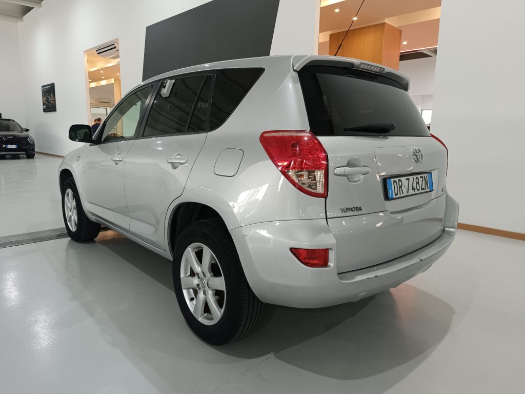 TOYOTA RAV 4 MY23 RAV4 Crossover 2.2 D-4D 136 CV DPF Sol - 6