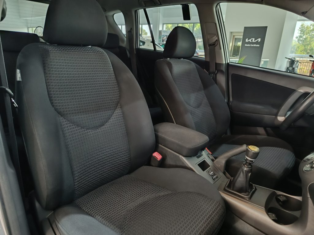 TOYOTA RAV 4 MY23 RAV4 Crossover 2.2 D-4D 136 CV DPF Sol - 10
