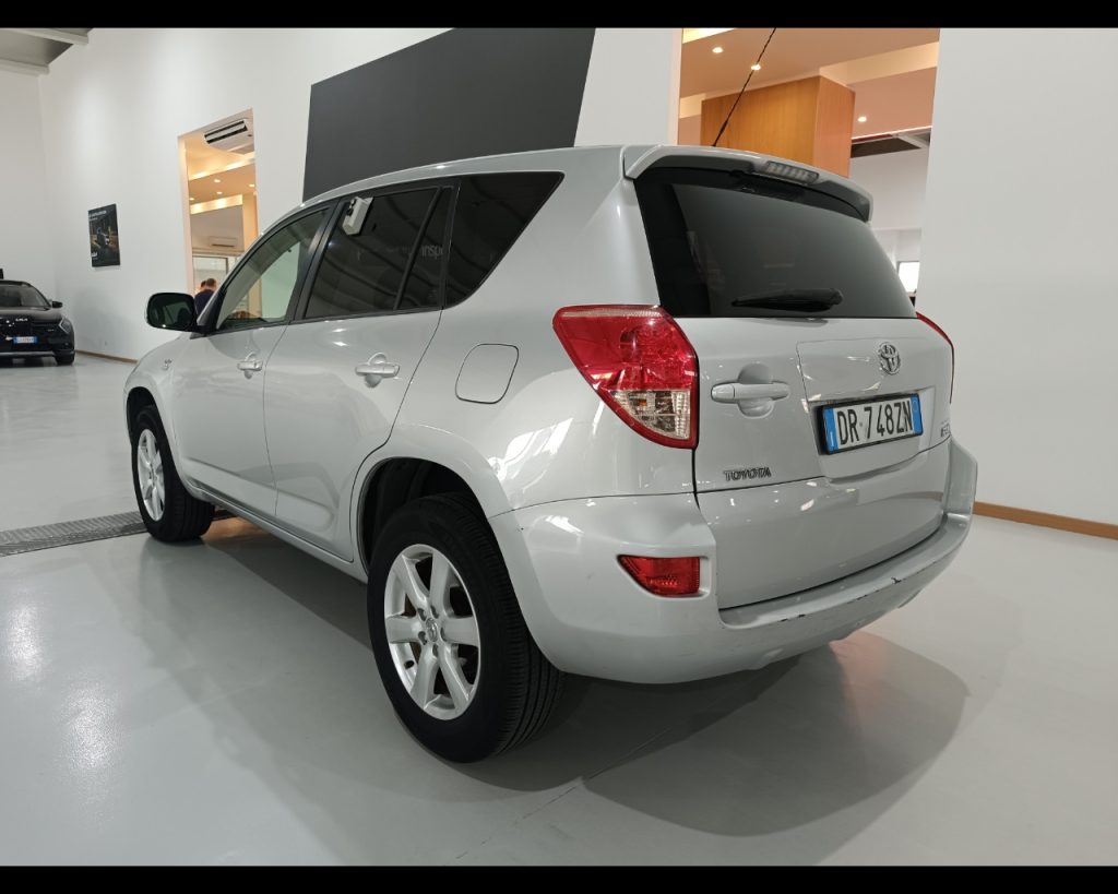 TOYOTA RAV 4 Crossover 2.2 D-4D 136 CV Sol - 4