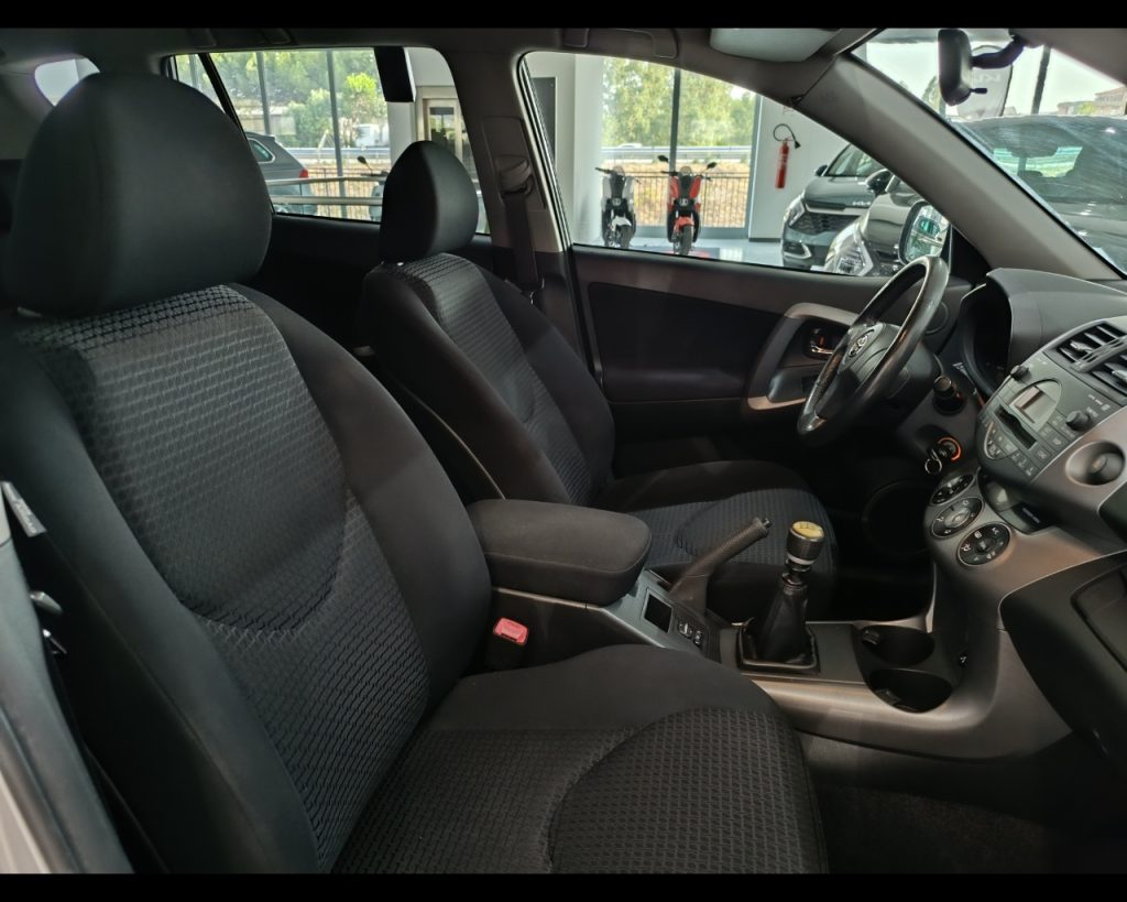 TOYOTA RAV 4 Crossover 2.2 D-4D 136 CV Sol - 8