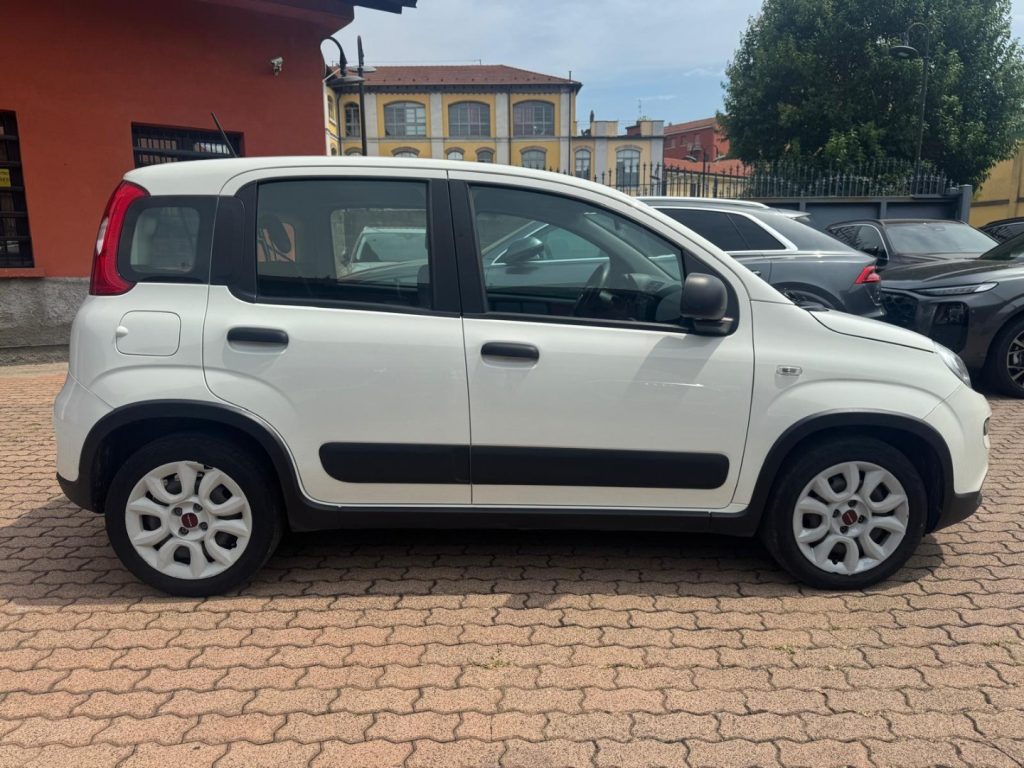FIAT Panda 1.0 GSE S&S Hybrid Street AUTOCARRO 4 posti - 6