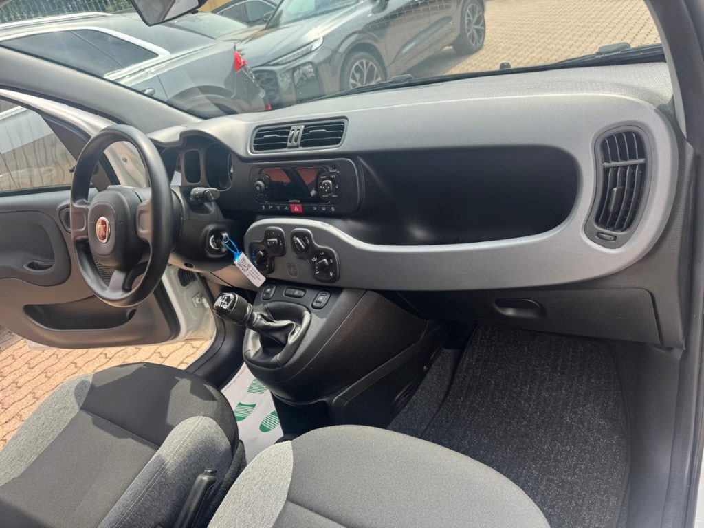 FIAT Panda 1.0 GSE S&S Hybrid Street AUTOCARRO 4 posti - 16