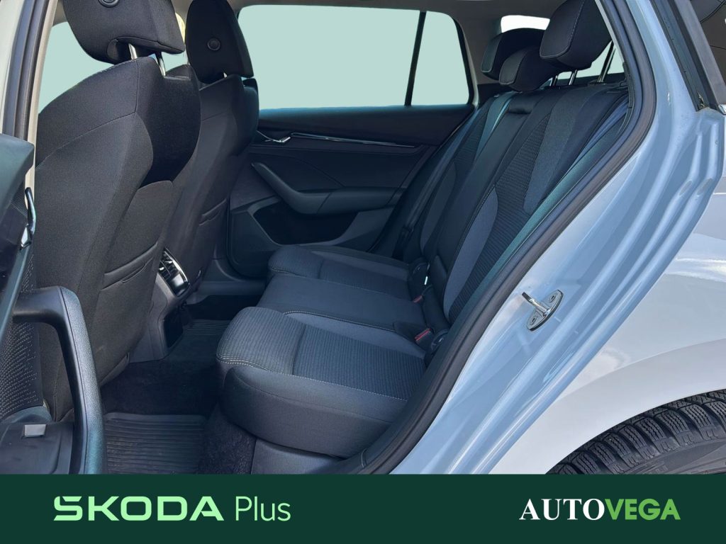 SKODA Octavia wagon 2.0 tdi evo executive 150cv dsg - 10