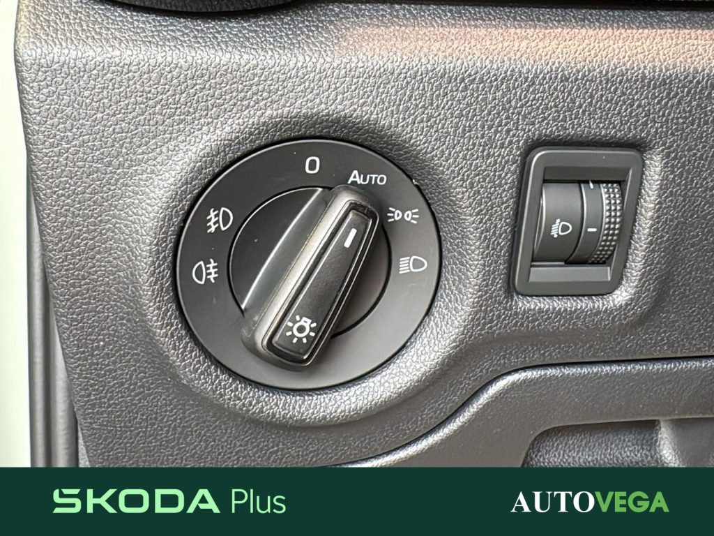 SKODA Fabia 1.0 tsi be more 95cv - 19