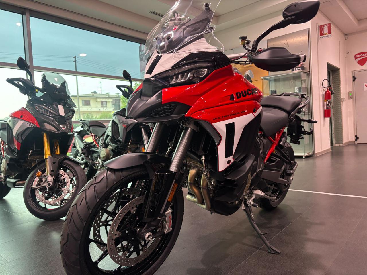 DUCATI Multistrada V4 S CORSE - 2