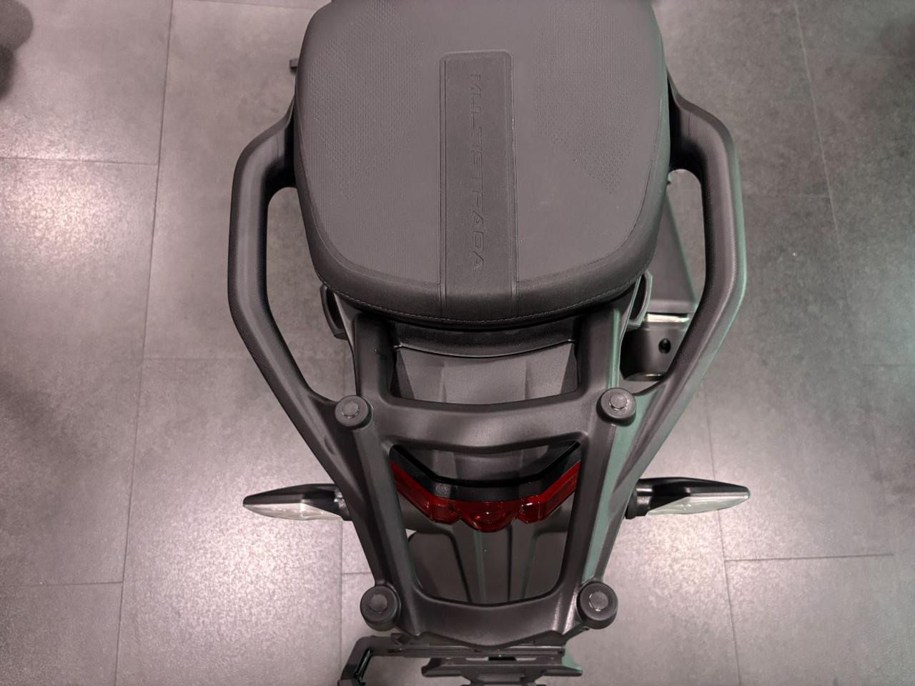 DUCATI Multistrada V4 S CORSE - 8
