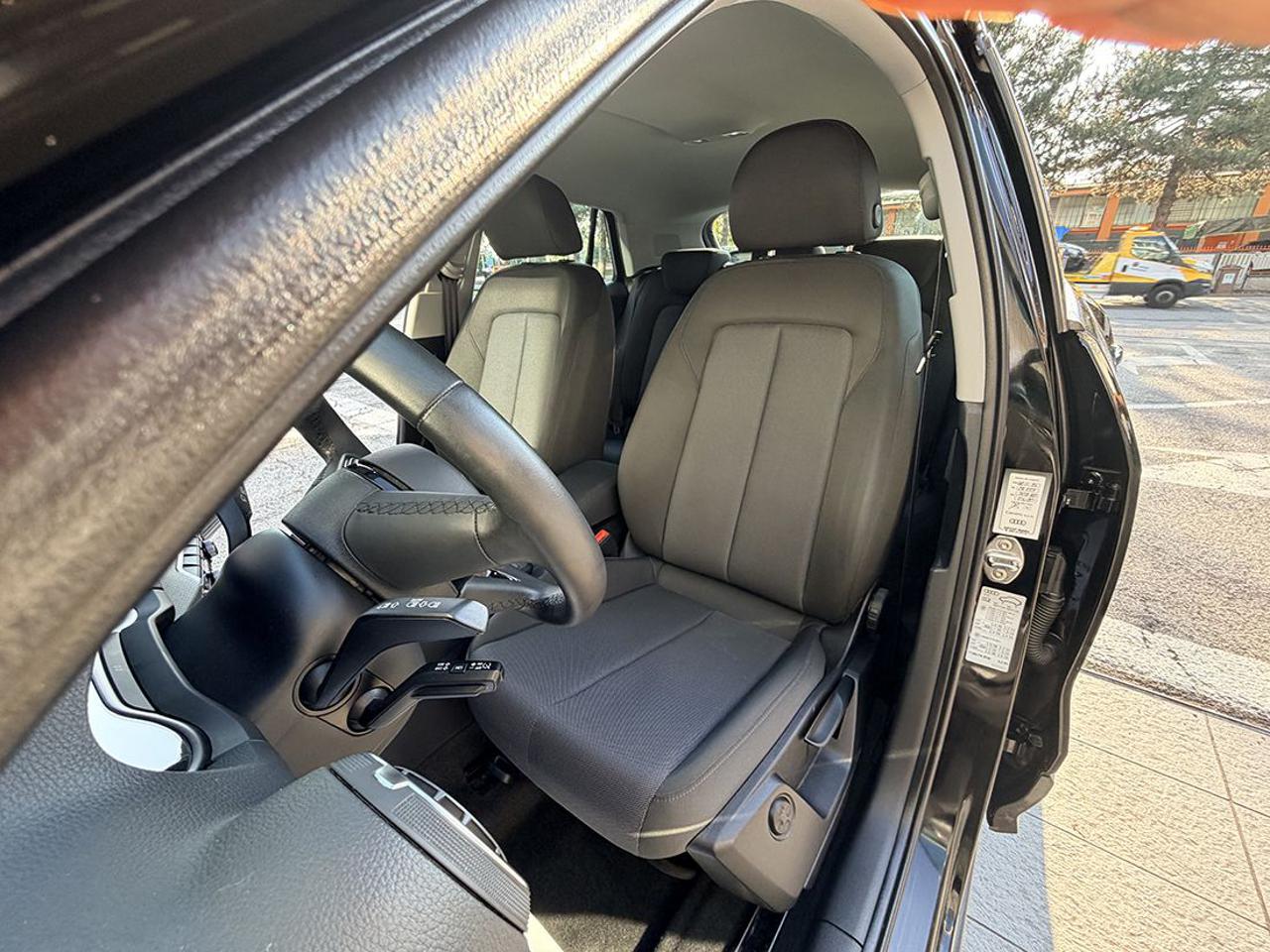 AUDI Q2 35 TFSI Admired - 17