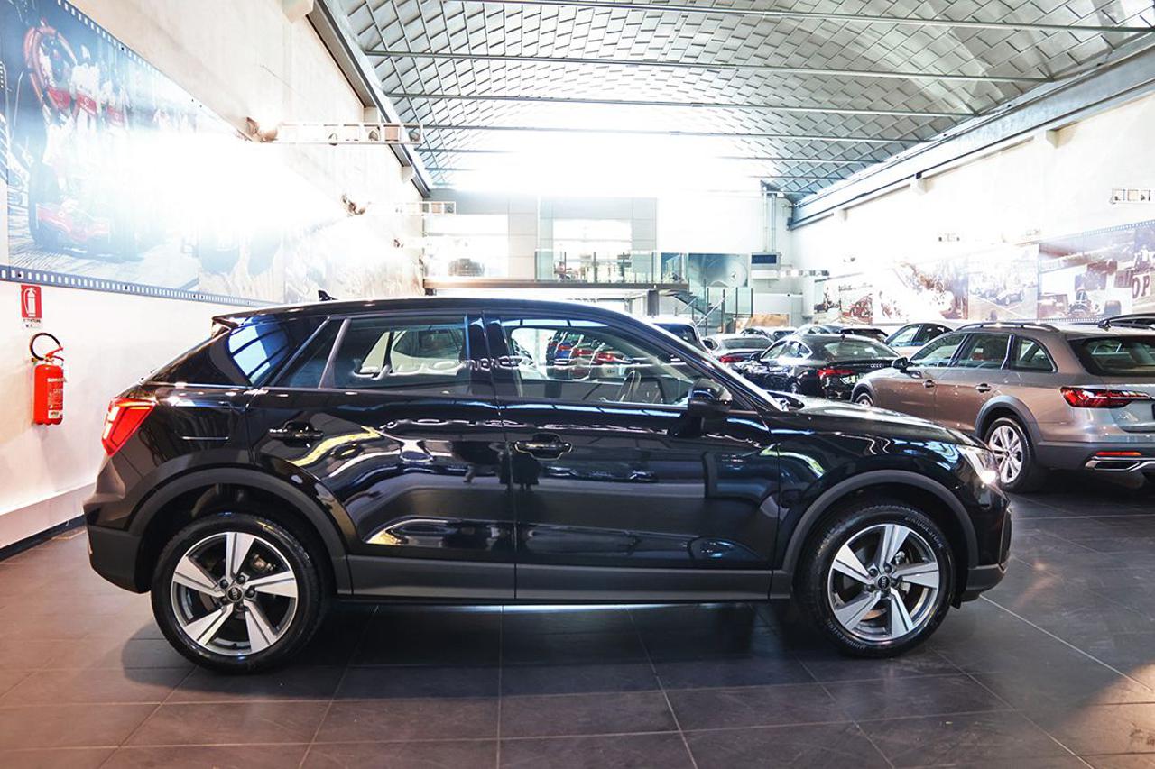 AUDI Q2 35 TFSI Admired - 2