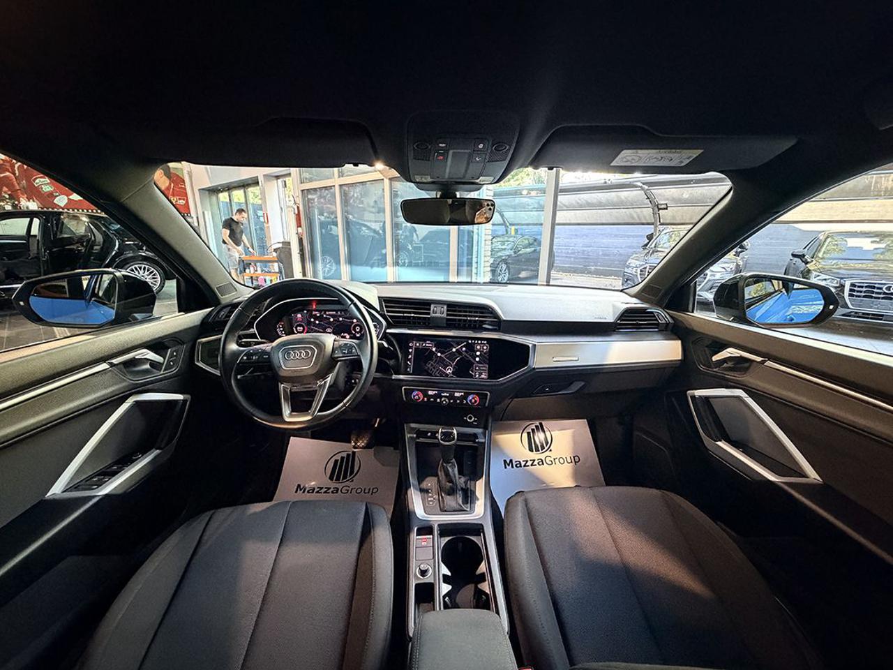 AUDI Q3 35 TDI S-Tronic S-Line - 28