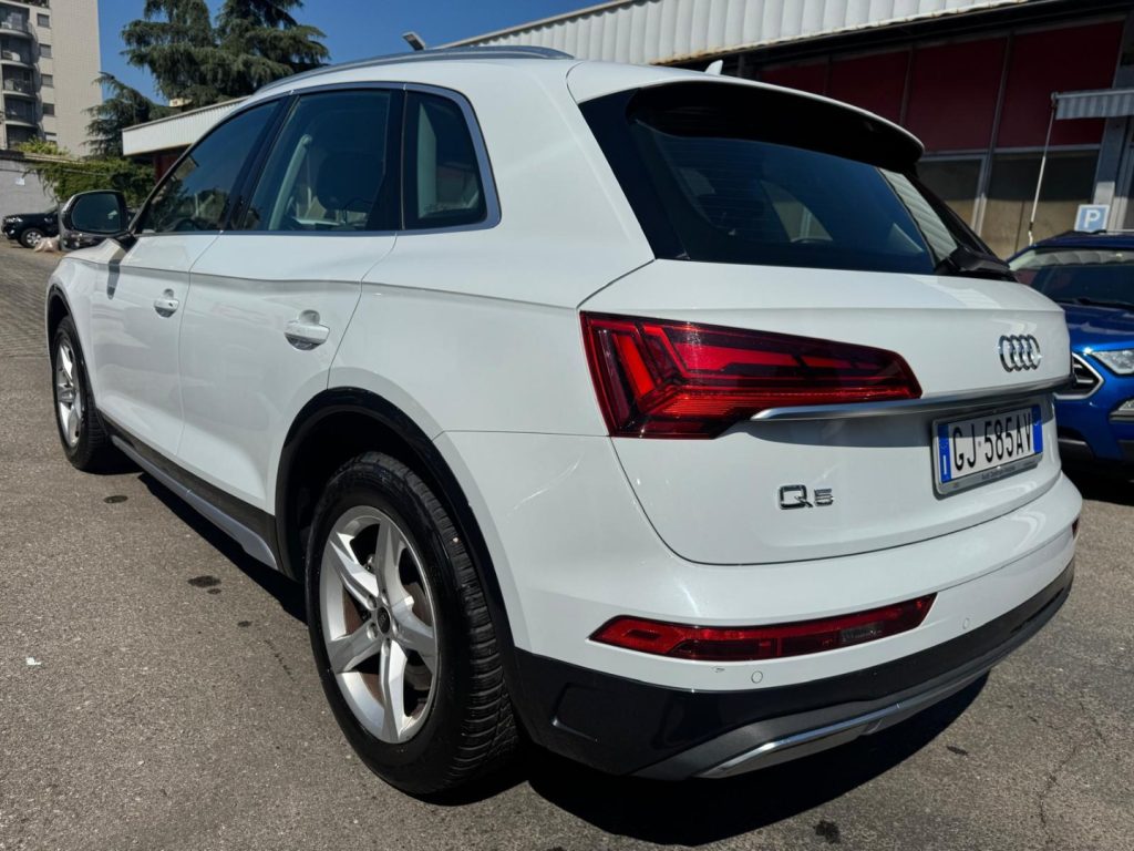 AUDI Q5 35 TDI S tronic Business Advanced - 6