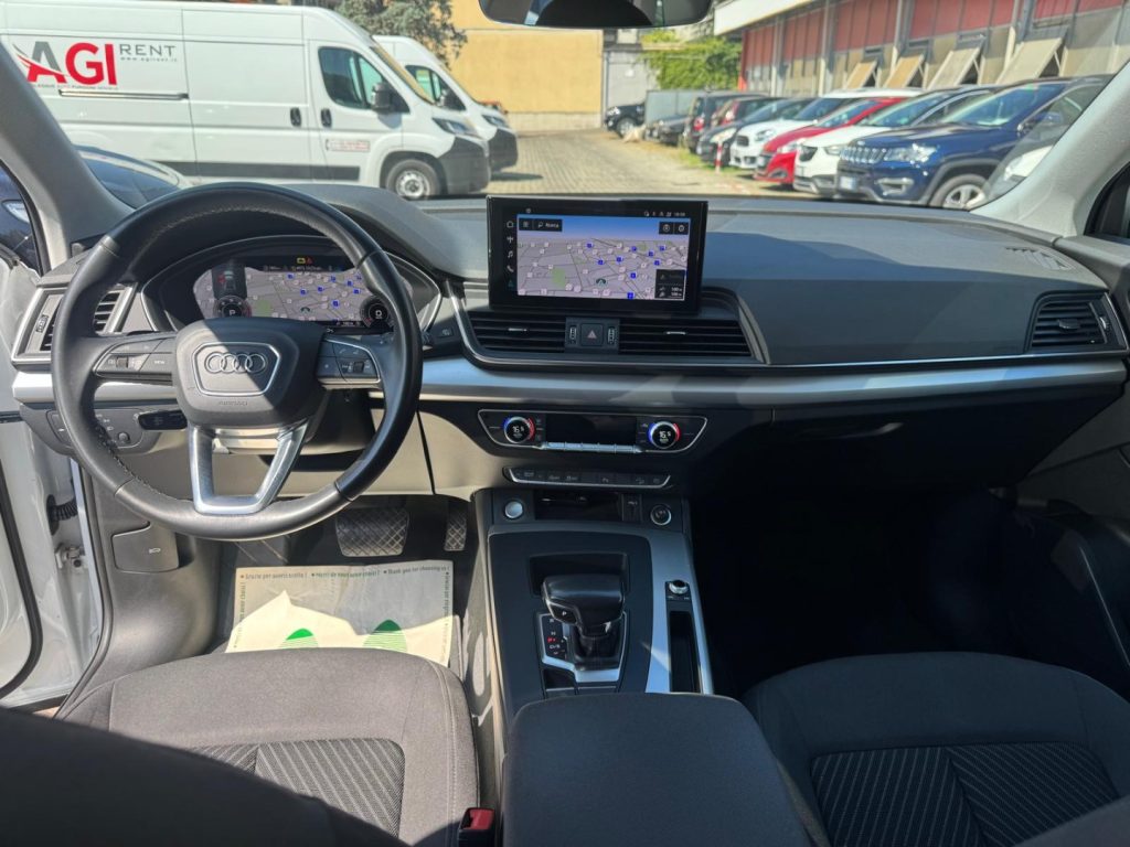 AUDI Q5 35 TDI S tronic Business Advanced - 8