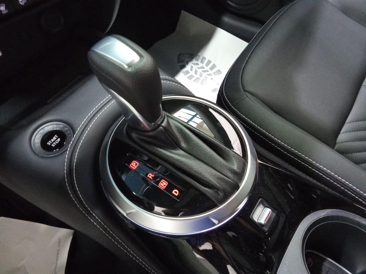 NISSAN Juke 1.6 HEV Tekna BOSE - 11