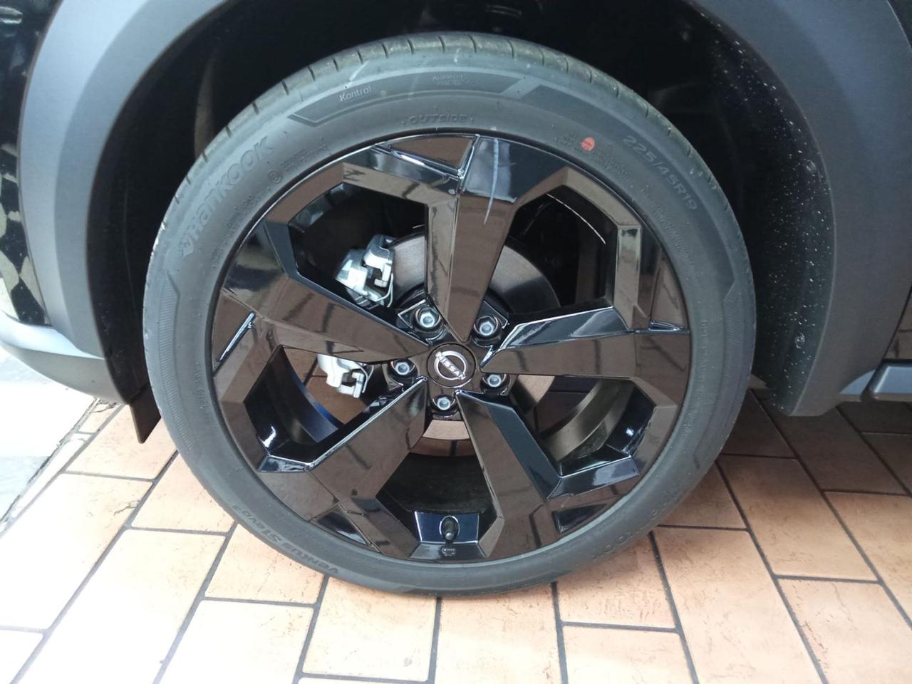 NISSAN Juke 1.6 HEV Tekna BOSE - 4