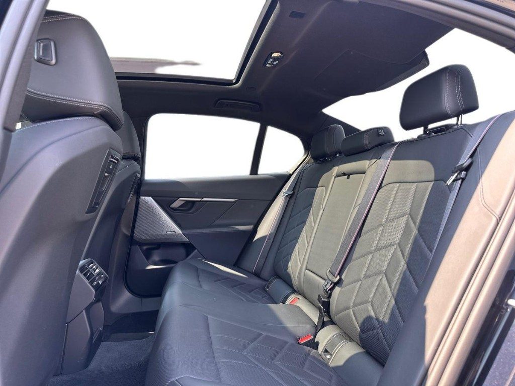 BMW 520 d 48V xDrive Msport Pro Aut. + Tetto panorama - 12