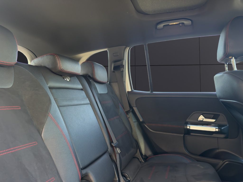 MERCEDES-BENZ GLB 200 d Automatic 4Matic Premium - 19