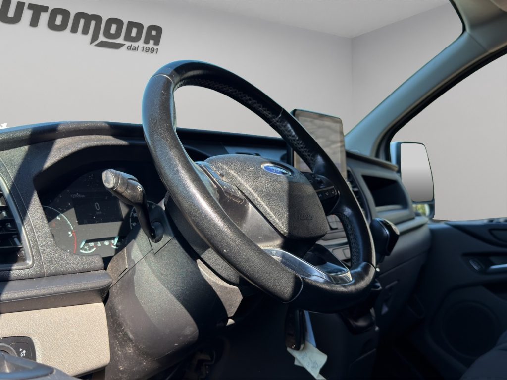 FORD Transit Custom L1H1 2.0 130CV - 11