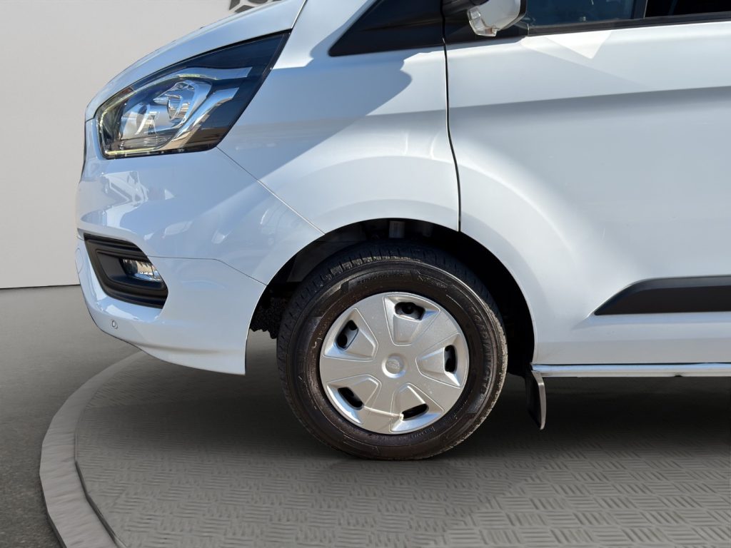 FORD Transit Custom L1H1 2.0 130CV - 19
