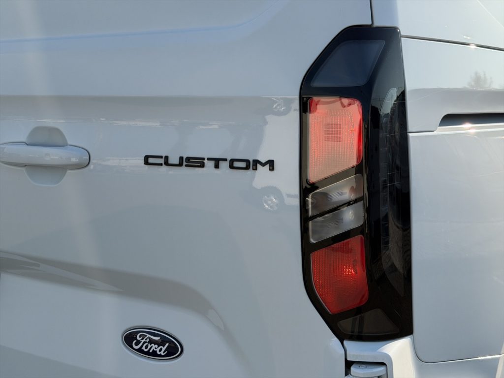FORD Transit Custom KM0 2.0 170CV AUTOMATICO - 17