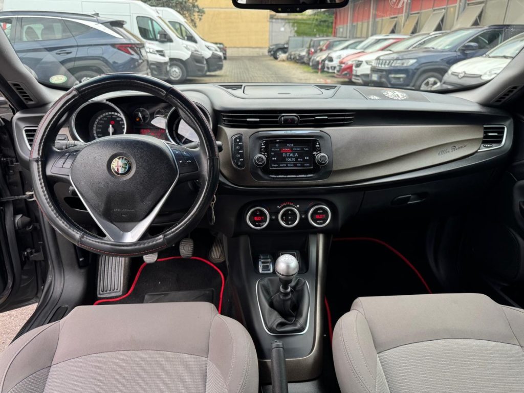 ALFA ROMEO Giulietta 1.6 JTDm-2 120 CV Distinctive - 8