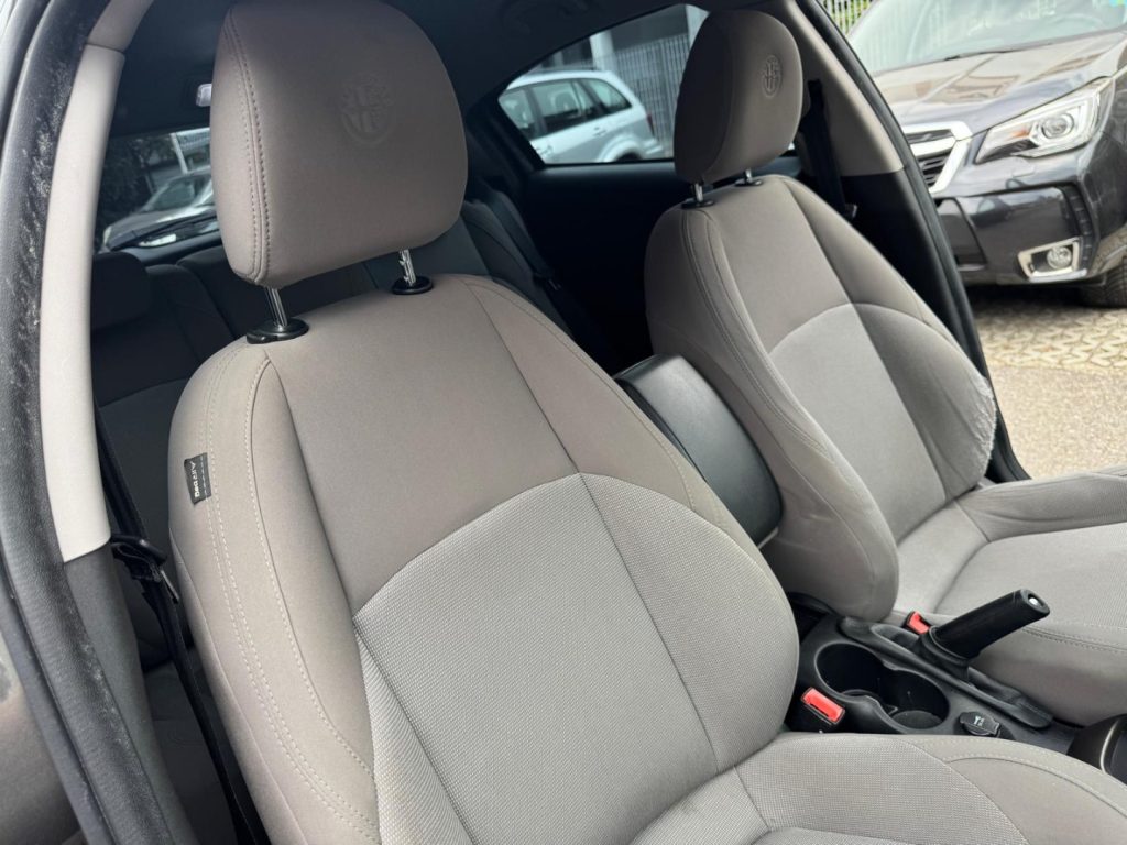 ALFA ROMEO Giulietta 1.6 JTDm-2 120 CV Distinctive - 13