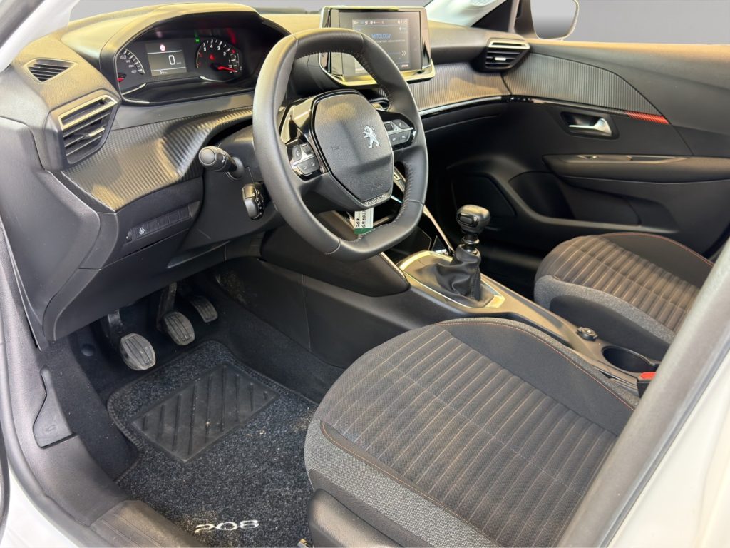 PEUGEOT 208 1.5 DIESEL KM 0 - 7