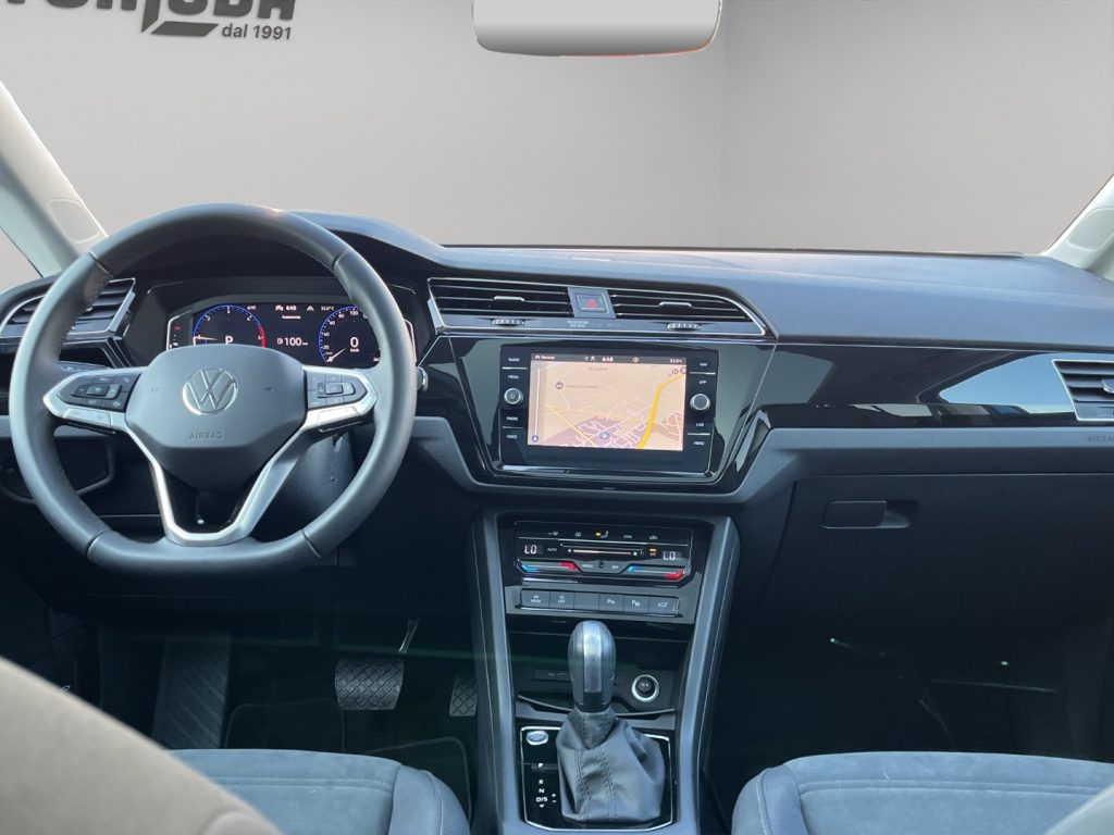VOLKSWAGEN Touran 2.0 TDI EXECUTIVE DSG KM 0 - 10
