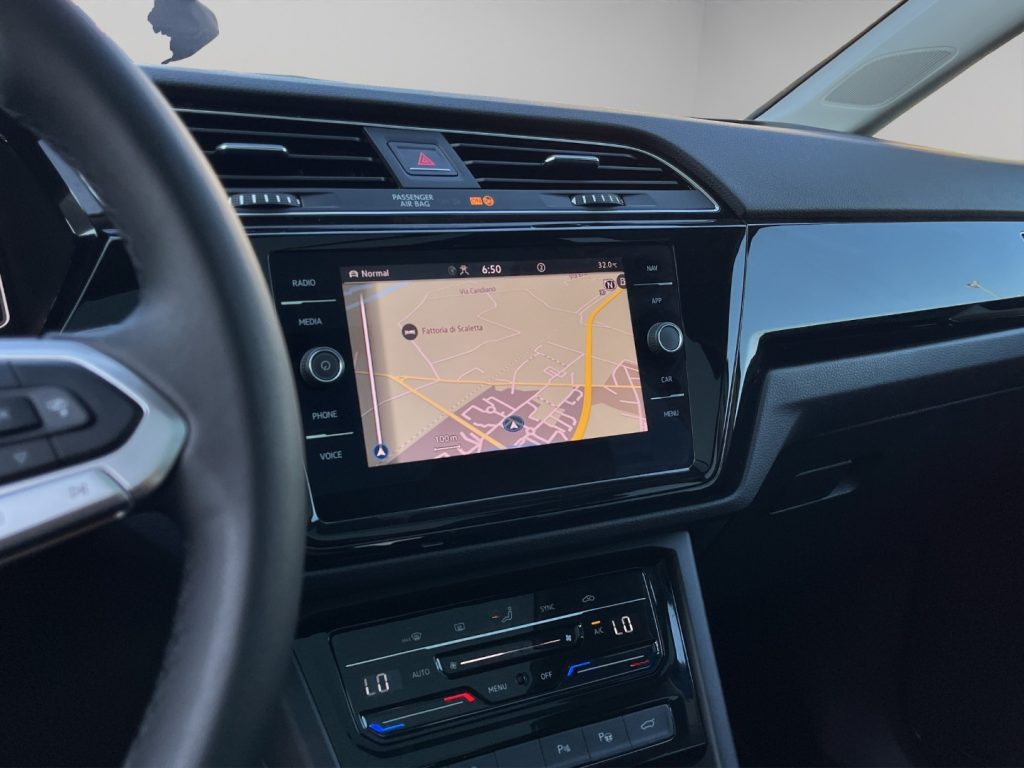 VOLKSWAGEN Touran 2.0 TDI EXECUTIVE DSG KM 0 - 14