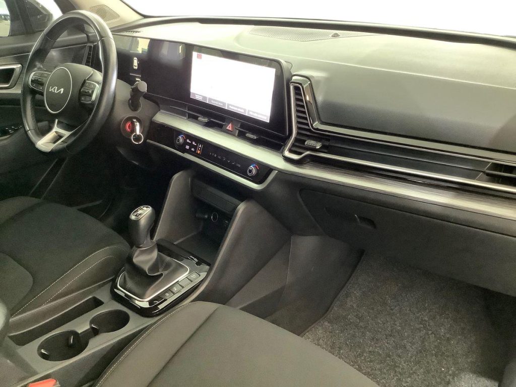 KIA Sportage 1.6 CRDi MHEV Business - 9