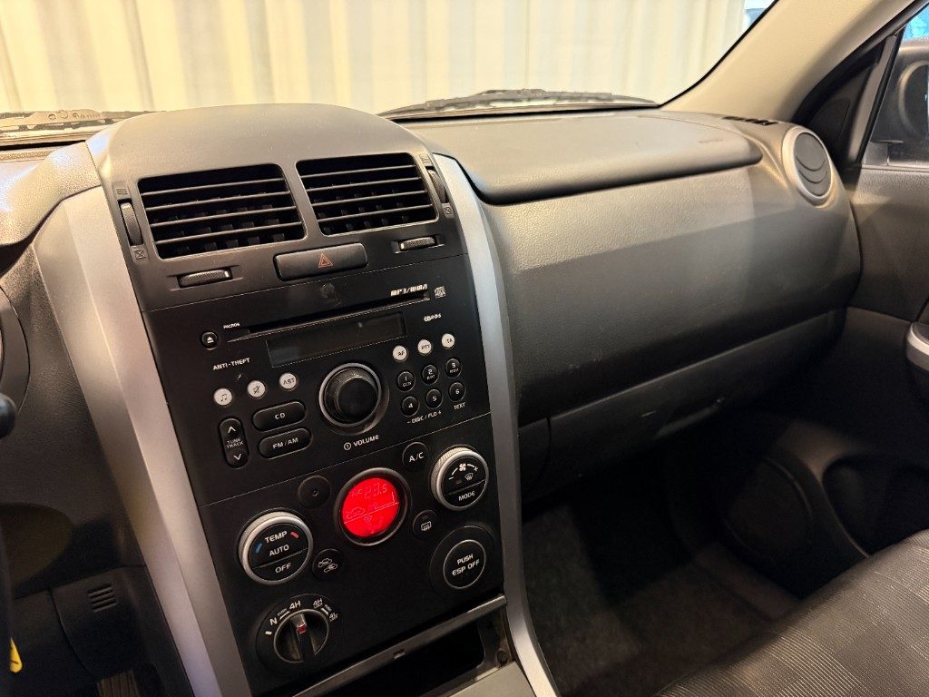 SUZUKI Grand Vitara 1.9 DDiS 3 porte - 9