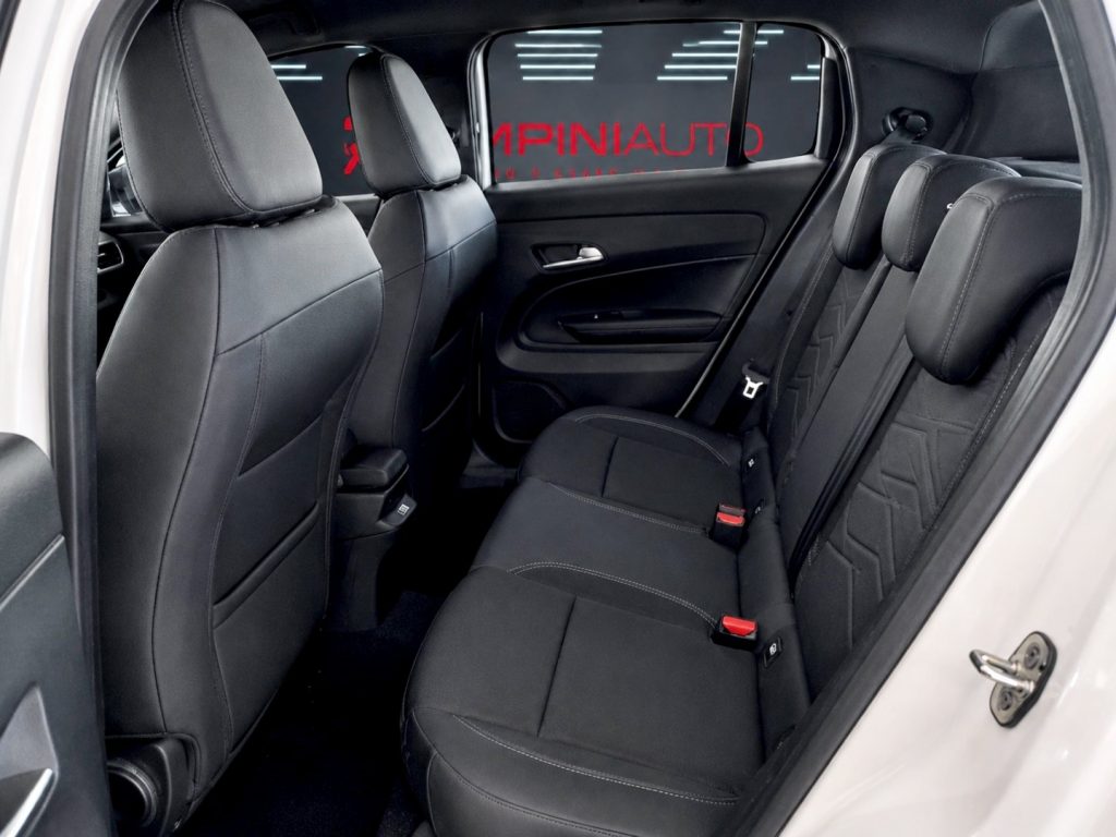 JEEP Avenger 1.2 Turbo 110 CV e-Hybrid Altitude KM 0 UFFICIALE - 16