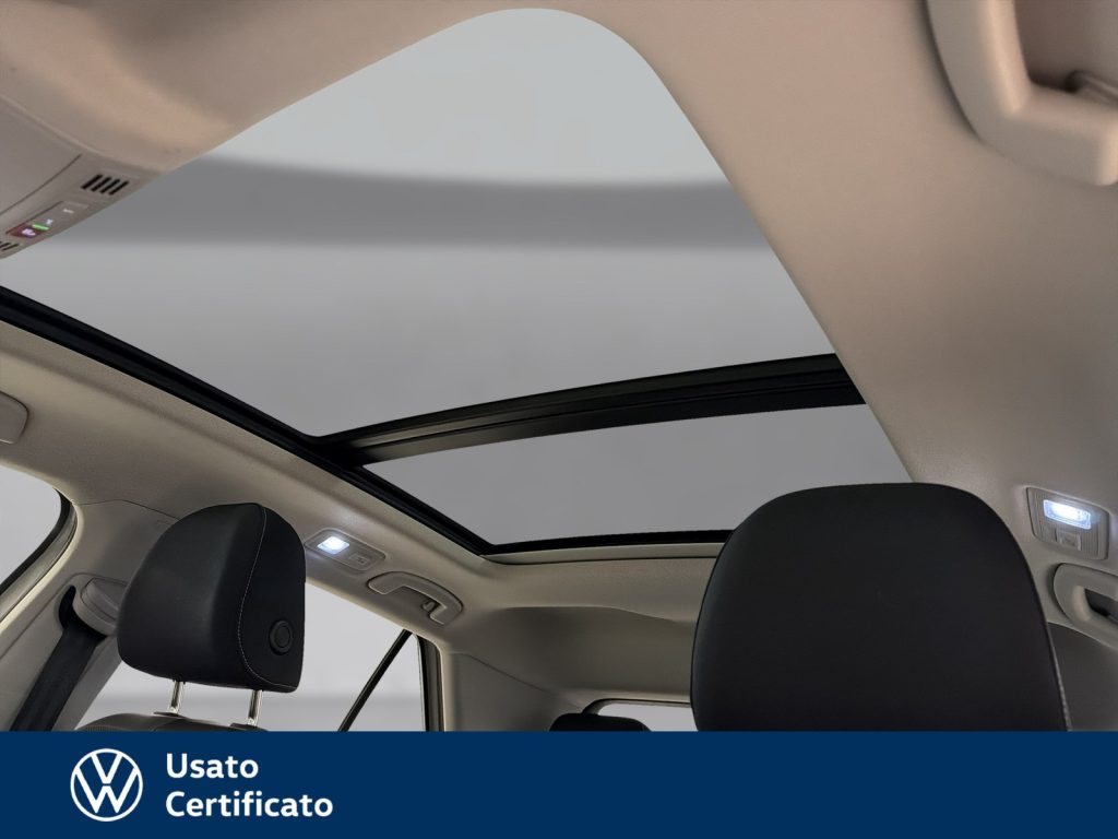 VOLKSWAGEN T-Roc 1.5 tsi style dsg - 16