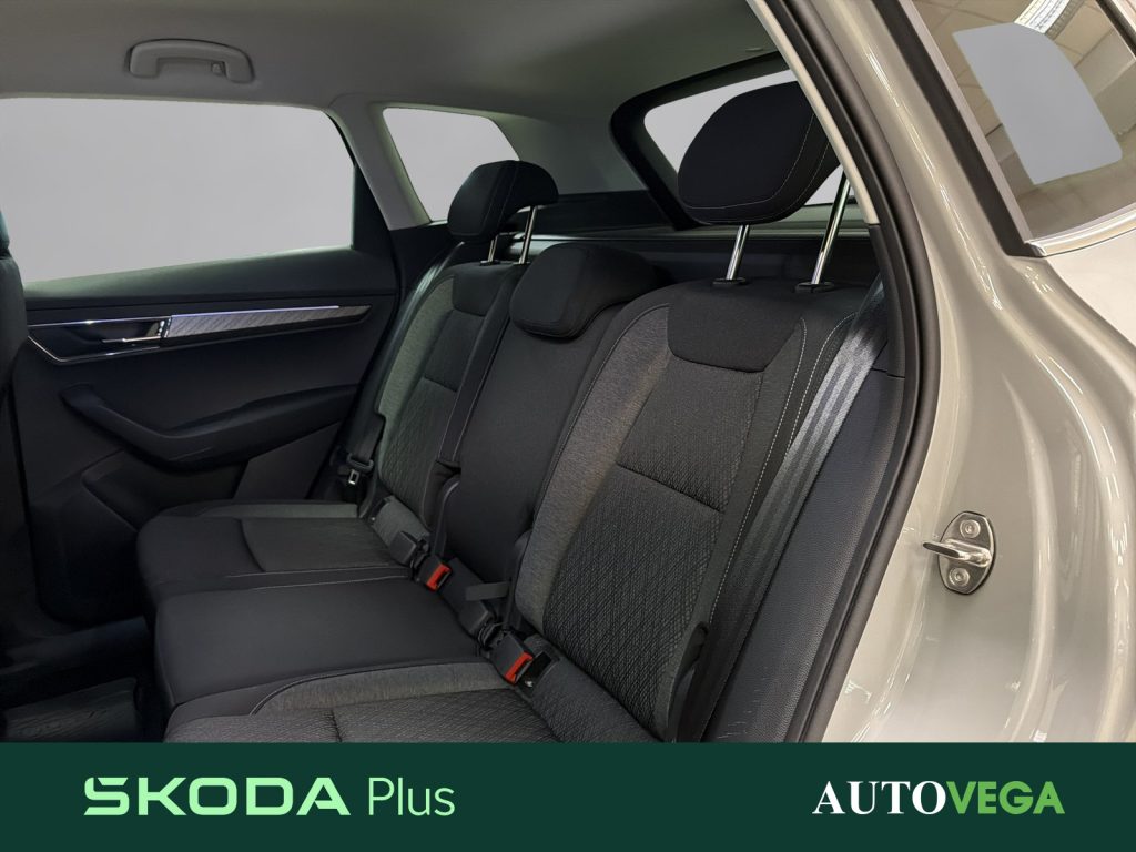 SKODA Karoq 2.0 tdi style 115cv - 12
