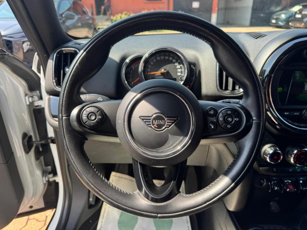 MINI Countryman 1.5 One D Boost - 8