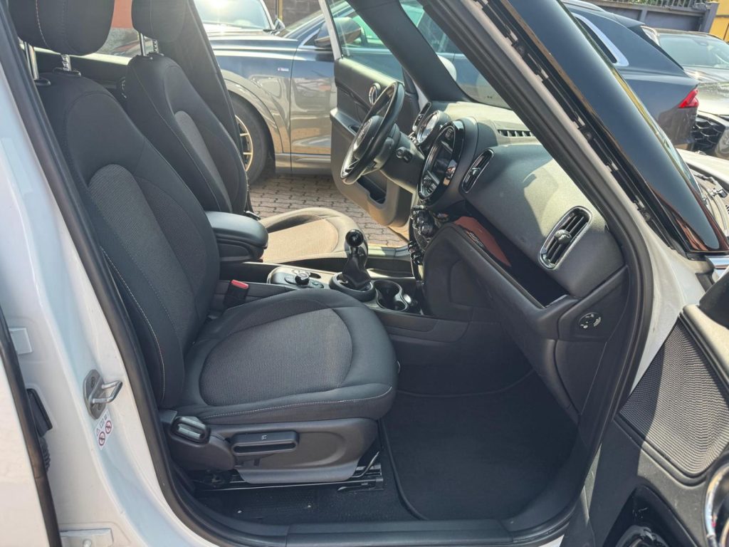 MINI Countryman 1.5 One D Boost - 15