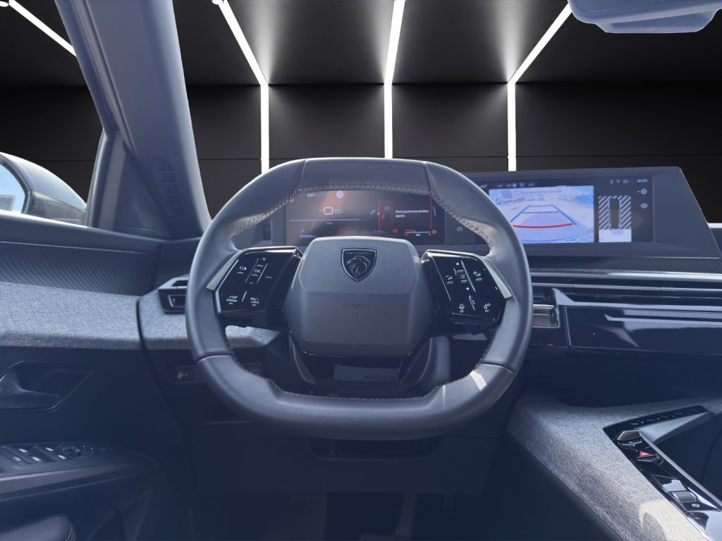 PEUGEOT 5008 Hybrid 136 e-DCS6 Allure - 10