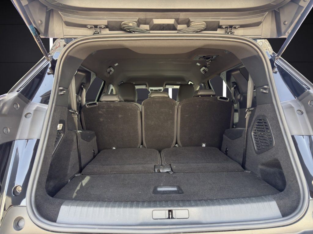 PEUGEOT 5008 Hybrid 136 e-DCS6 Allure - 19