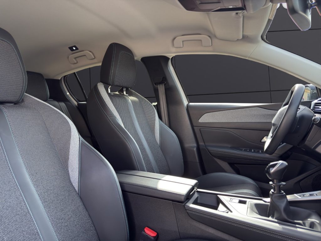 PEUGEOT 308 PureTech Turbo 130 S&S Allure - 18